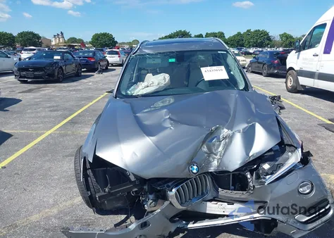 2017 BMW X3 Sdrive28I z USA, uszkodzony, nr VIN 5UXWZ7C53H0T44447